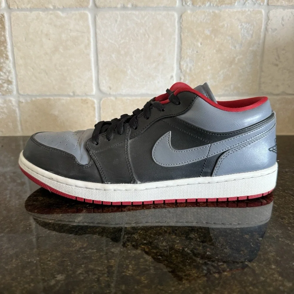 Nike Air Jordan 1 Retro Low 